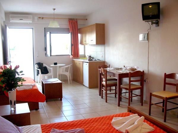 Golden Coast Seaside Apartments Rethymno  ภายนอก รูปภาพ